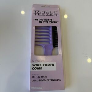 Tangle Teezer Wide Tooth Comb in Purple